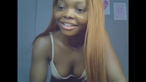 Niababy5 online show from February 6, 2026, 7:06 pm