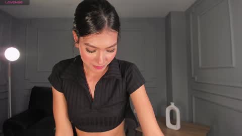 Call me Nia  online show from February 20, 2025, 7:41 pm