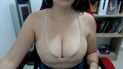 sara online show from January 12, 2025, 3:46 pm