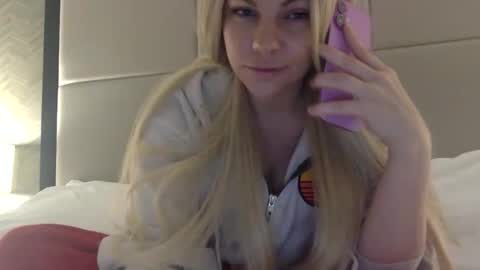 Amber online show from April 7, 2026, 10:05 am