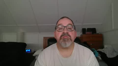 niceguy7208 online show from June 9, 2026, 4:46 am