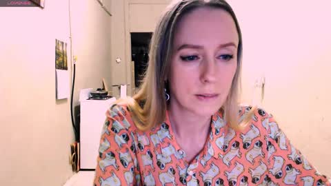 Snapshot of nicekat chatting on June 4, 2026, 6:25 pm Kathrine online show from June 4, 2026, 6:25 pm
