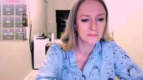 Snapshot of nicekat chatting on June 19, 2026, 9:18 pm Kathrine online show from June 19, 2026, 9:18 pm