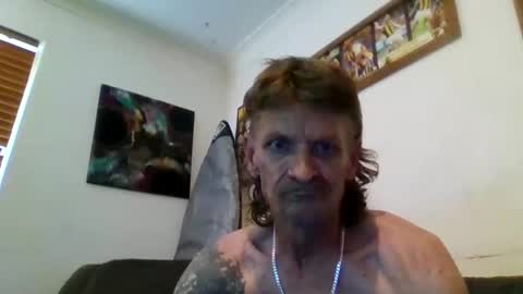 Snapshot of niceozziecockxxx chatting on December 15, 2024, 7:02 am Sexiishaine online show from December 15, 2024, 7:02 am