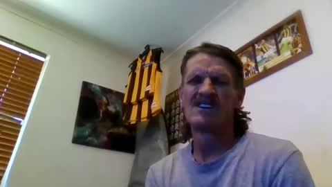 Snapshot of niceozziecockxxx chatting on January 18, 2025, 6:34 am Sexiishaine online show from January 18, 2025, 6:34 am