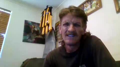 Snapshot of niceozziecockxxx chatting on February 2, 2025, 6:37 am Sexiishaine online show from February 2, 2025, 6:37 am