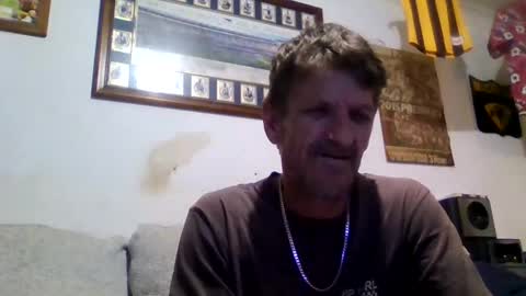 Snapshot of niceozziecockxxx chatting on October 19, 2025, 4:51 pm Sexiishaine online show from October 19, 2025, 4:51 pm