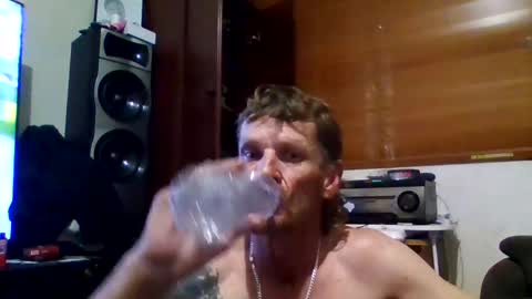 Sexiishaine online show from May 8, 2026, 9:53 pm