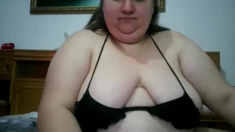 Snapshot of nicholle chatting on April 20, 2026, 11:24 am Nicholle online show from April 20, 2026, 11:24 am