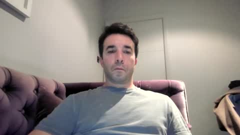 Snapshot of niciboi chatting on January 23, 2025, 11:26 pm James online show from January 23, 2025, 11:26 pm