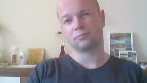 Snapshot of nick1990b chatting on April 27, 2026, 4:49 pm nick1990b online show from April 27, 2026, 4:49 pm