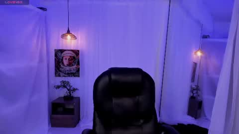 nick fenix online show from July 3, 2026, 2:40 am