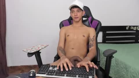 Snapshot of nick_greey chatting on June 23, 2026, 12:19 am Frank online show from June 23, 2026, 12:19 am