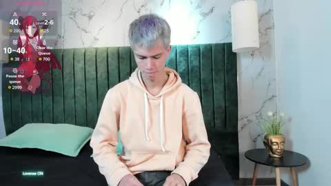 Nick  online show from October 15, 2025, 1:11 pm