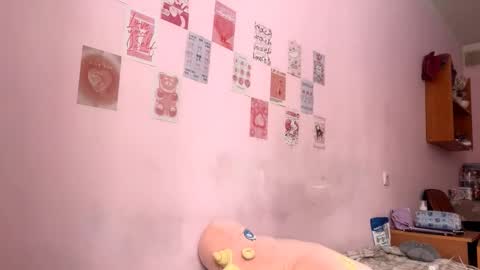 Snapshot of nickiekonek chatting on February 15, 2026, 6:10 am Lola online show from February 15, 2026, 6:10 am