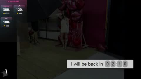 Snapshot of nickierainer chatting on January 3, 2025, 1:58 pm Nickie online show from January 3, 2025, 1:58 pm
