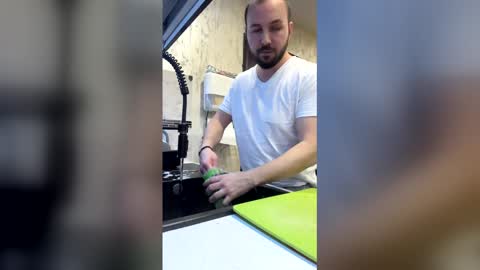 Julian online show from February 11, 2026, 9:42 pm