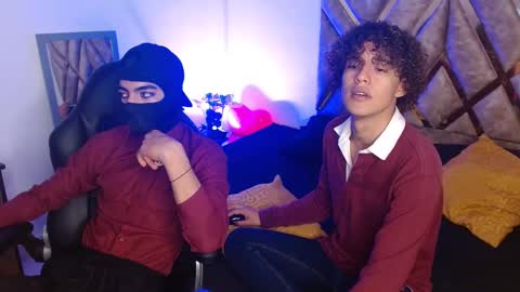 Nickolas Muoz online show from February 22, 2025, 6:52 pm