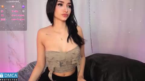 NICKY online show from November 6, 2025, 7:04 pm