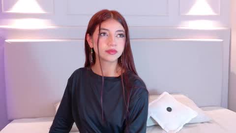 nicky_belmonth online show from March 11, 2025, 11:44 am