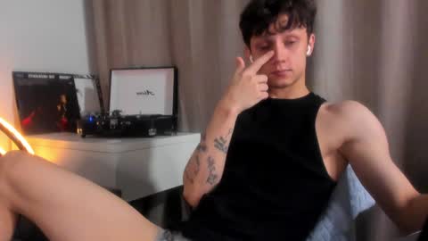 Nicky Neal online show from December 20, 2024, 11:05 pm