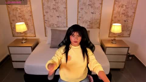 Nicky  online show from September 19, 2025, 2:24 am