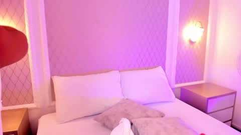 Nicky  online show from November 27, 2025, 2:35 am