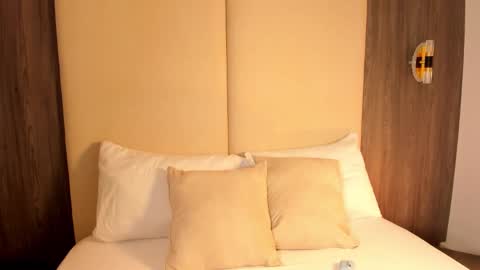 Snapshot of nicky_peyton chatting on February 22, 2026, 2:45 am Nicky online show from February 22, 2026, 2:45 am