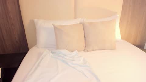 Snapshot of nicky_peyton chatting on February 27, 2026, 2:44 am Nicky online show from February 27, 2026, 2:44 am