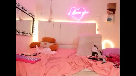 nicky_teem online show from October 23, 2025, 8:02 am