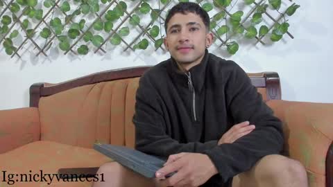 nicky online show from December 24, 2024, 4:40 pm