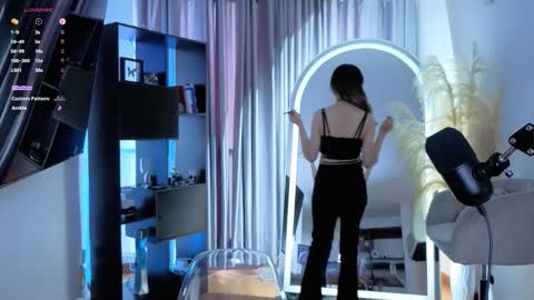 Nicky online show from September 9, 2025, 6:07 pm