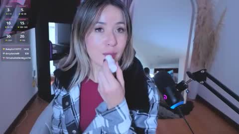 Nicky online show from December 1, 2025, 4:23 pm