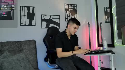 Nico online show from March 28, 2026, 10:48 am