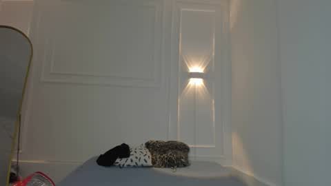 nicol_and_thiago_212 online show from March 5, 2026, 8:27 pm