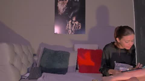 Snapshot of nicol_and_thiago_212 chatting on June 21, 2026, 7:38 pm nicol_and_thiago_212 online show from June 21, 2026, 7:38 pm