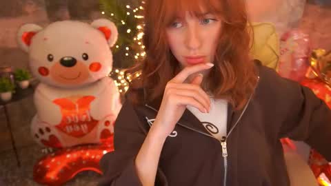 Nicol Moonn online show from February 14, 2026, 6:54 am