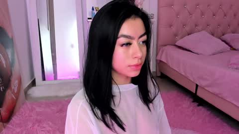 Snapshot of nicol_rosee chatting on January 17, 2025, 1:25 am SOFIA   online show from January 17, 2025, 1:25 am