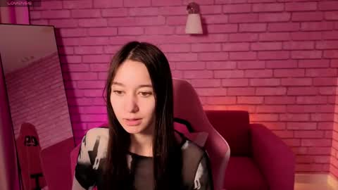 Nicole online show from May 22, 2026, 12:51 am