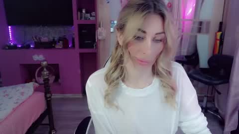 Snapshot of nicole_g0ld_ chatting on May 31, 2026, 7:59 pm Nicole online show from May 31, 2026, 7:59 pm