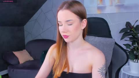 Snapshot of nicole_vasquezz chatting on May 29, 2026, 9:07 am Nicole My schedule for the week 2 GMT 9am-15pm Mo Tu Th Fr online show from May 29, 2026, 9:07 am