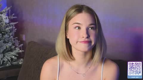 Snapshot of nicole_w00 chatting on January 8, 2025, 5:05 pm Nicole online show from January 8, 2025, 5:05 pm