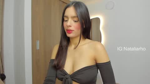 Snapshot of nicole_whitee chatting on January 10, 2025, 2:13 pm N A T A L I A online show from January 10, 2025, 2:13 pm