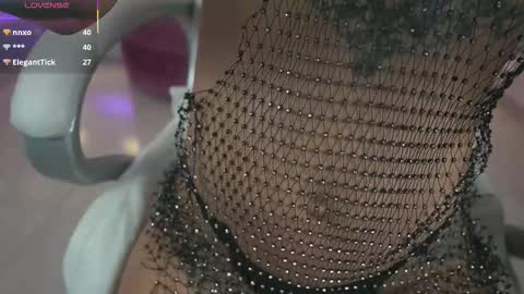 Nicole Crawft online show from October 8, 2025, 7:44 pm