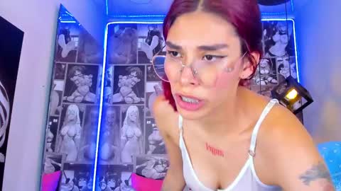 Snapshot of nicolee_angels chatting on January 4, 2025, 5:05 pm N i c o l e online show from January 4, 2025, 5:05 pm