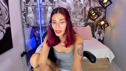 Snapshot of nicolee_angels chatting on January 11, 2025, 2:04 pm N i c o l e online show from January 11, 2025, 2:04 pm