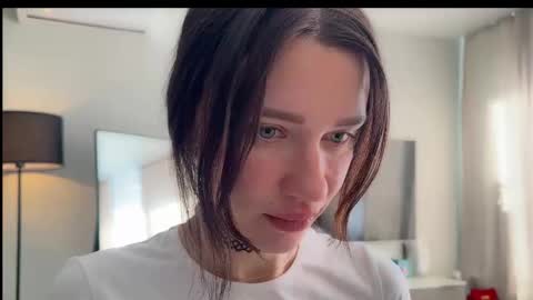 nicolekira online show from March 23, 2026, 7:12 am