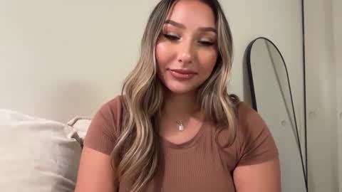 nicolelovesyou444 online show from September 9, 2025, 1:10 pm