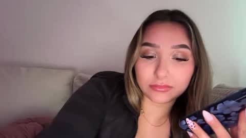 nicolelovesyou444 online show from February 26, 2026, 4:39 pm