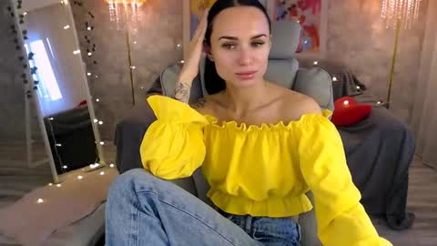 Snapshot of nicolemerz chatting on June 24, 2026, 4:17 pm Nicole online show from June 24, 2026, 4:17 pm